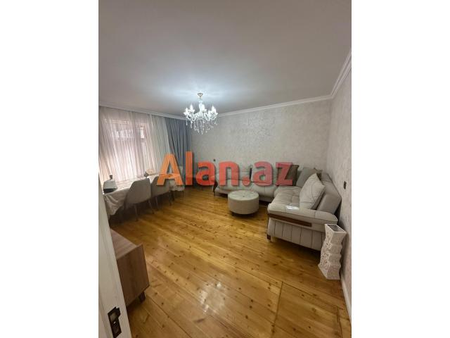 Buzovnada həyət evi satılır