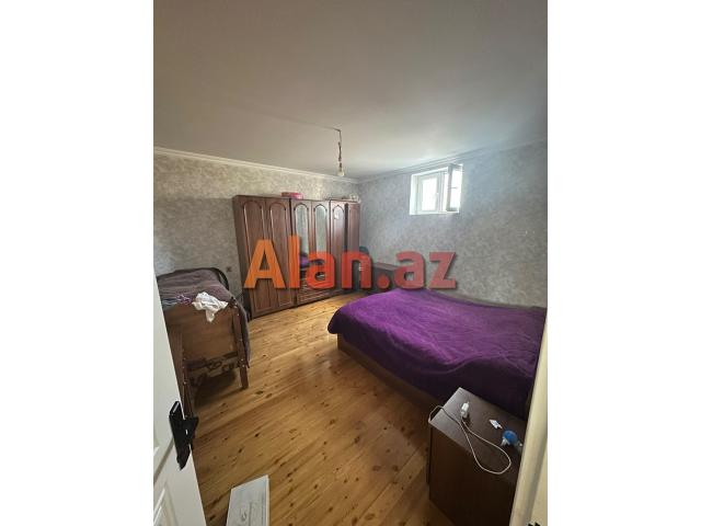 Buzovnada həyət evi satılır