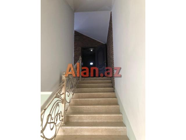 Mərdəkanda villa satılır