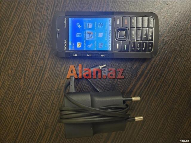 Nokia 5130 XpressMusic.
