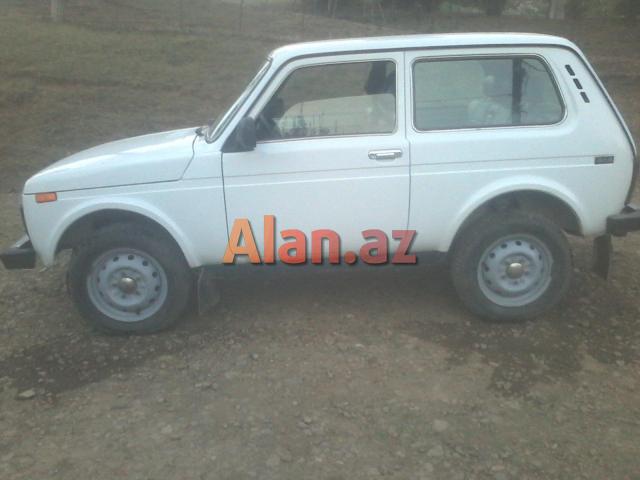 Lada Niva satilir