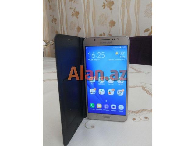 Samsung Galaxy J7