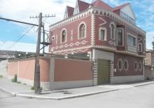 GƏNCƏDƏ EV SATILIR.