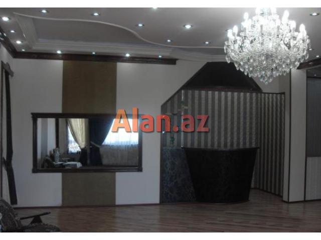 GƏNCƏDƏ EV SATILIR.