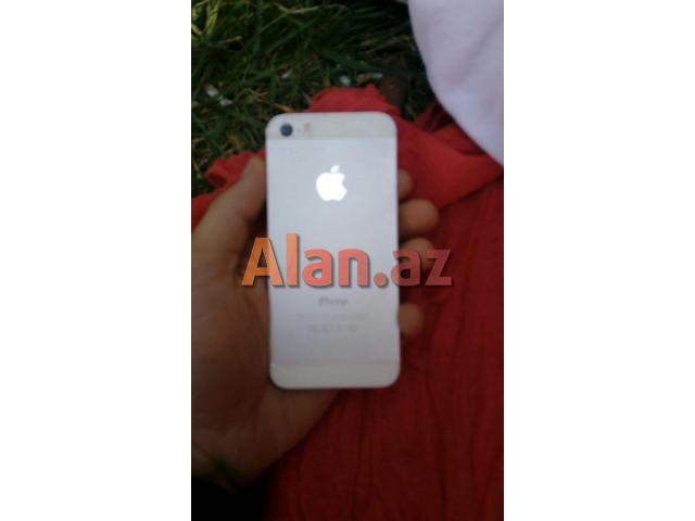 Apple iPhone 5 S