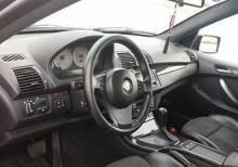 avtomobil Bmw X5 2004