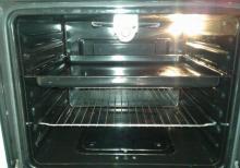 Qaz peçi satılır.