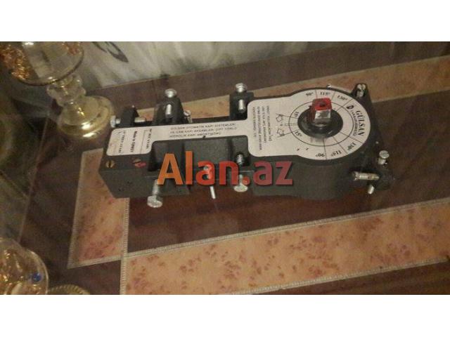 şüşə qapi motoru