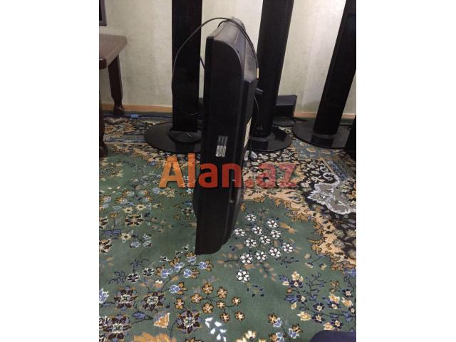 82 diagonal lcd samsung  tv