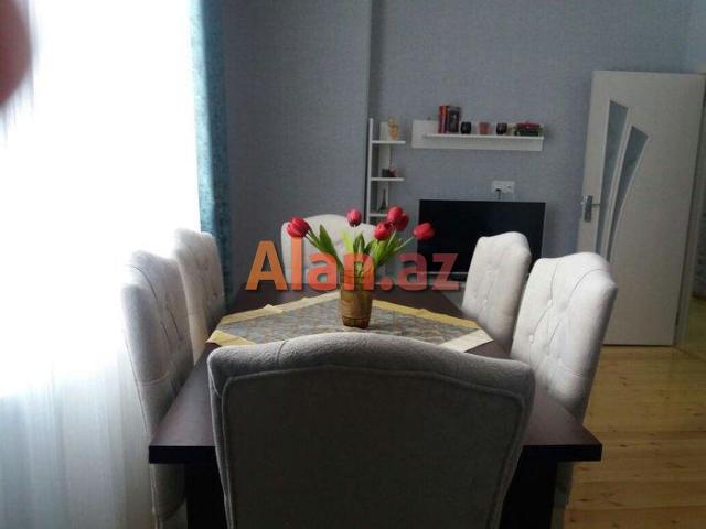 Kəpəz mtk-nın inşa etdiyi binanın 3cü mərtəbəsində 2otaq mənzil