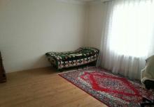 Xəzər. R buzovna. Q albalılıq-pajarnı yolu 12 sot 2 mərtəbəli 4 böyük otaqlı ev