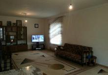 Xəzər. R buzovna. Q albalılıq-pajarnı yolu 12 sot 2 mərtəbəli 4 böyük otaqlı ev