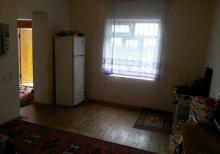 Xəzər. R buzovna. Q albalılıq-pajarnı yolu 12 sot 2 mərtəbəli 4 böyük otaqlı ev