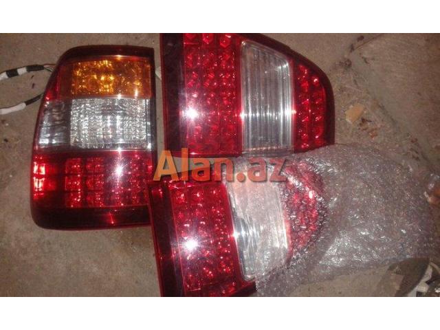 toyota lc 100 land gruser cipinin arxa stoplari