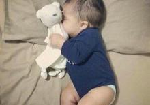 Daye isi axtariram tecili oz evimde baxiram